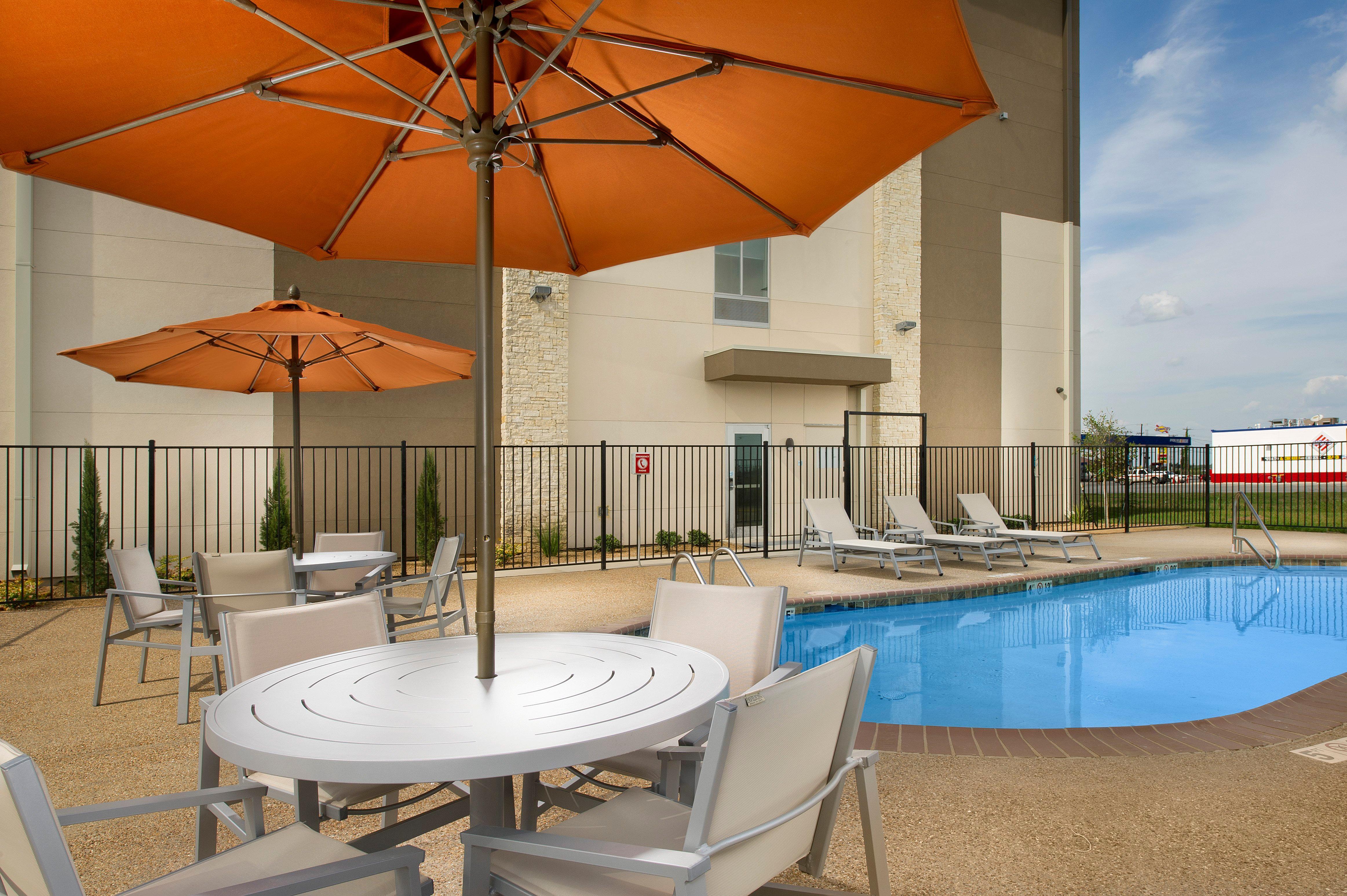 Holiday Inn Express & Suites Bay City By Ihg Esterno foto
